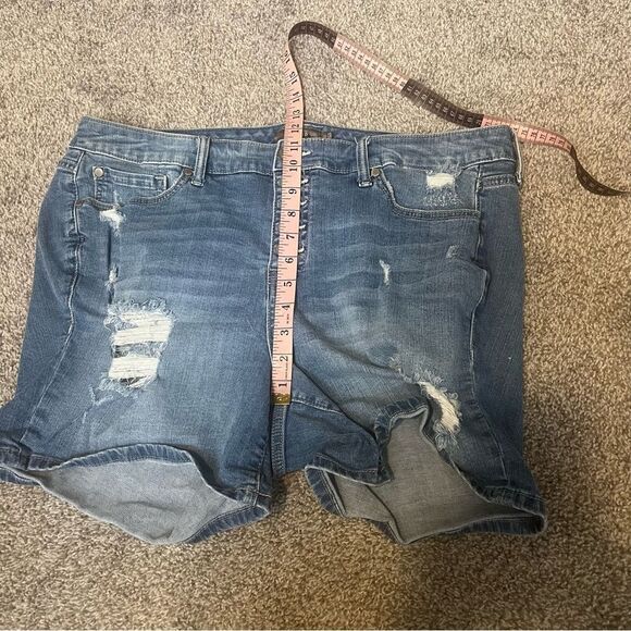 Torrid Distressed Button Front Denim Shorts - Picture 10 of 12